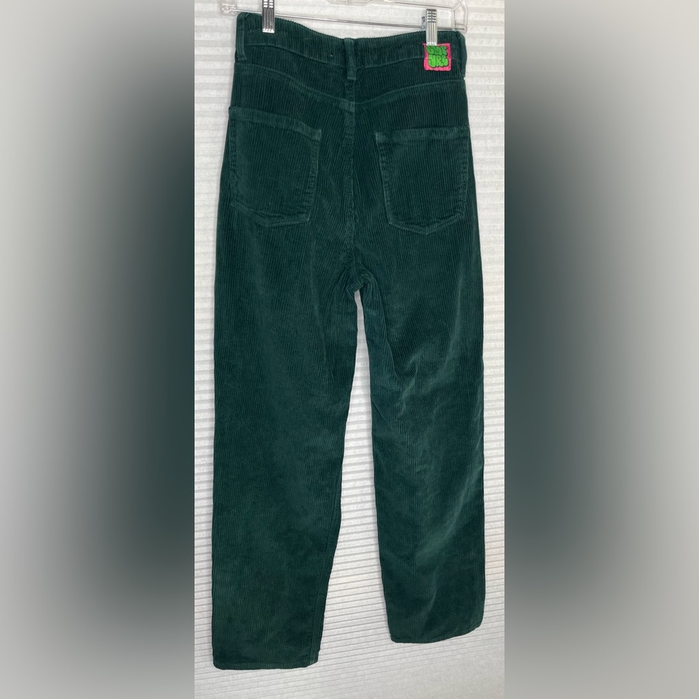 Empyre Green corduroy skater pants loose fit Size Tag 2, Waist 26, Length 42